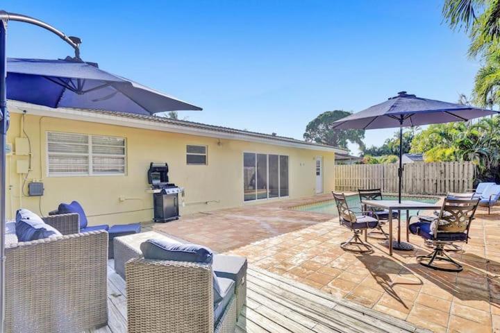 Beautiful 4 Bedrooms/Pool/Walk To Beach Deerfield Beach Buitenkant foto