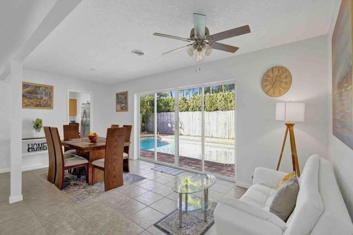 Beautiful 4 Bedrooms/Pool/Walk To Beach Deerfield Beach Buitenkant foto